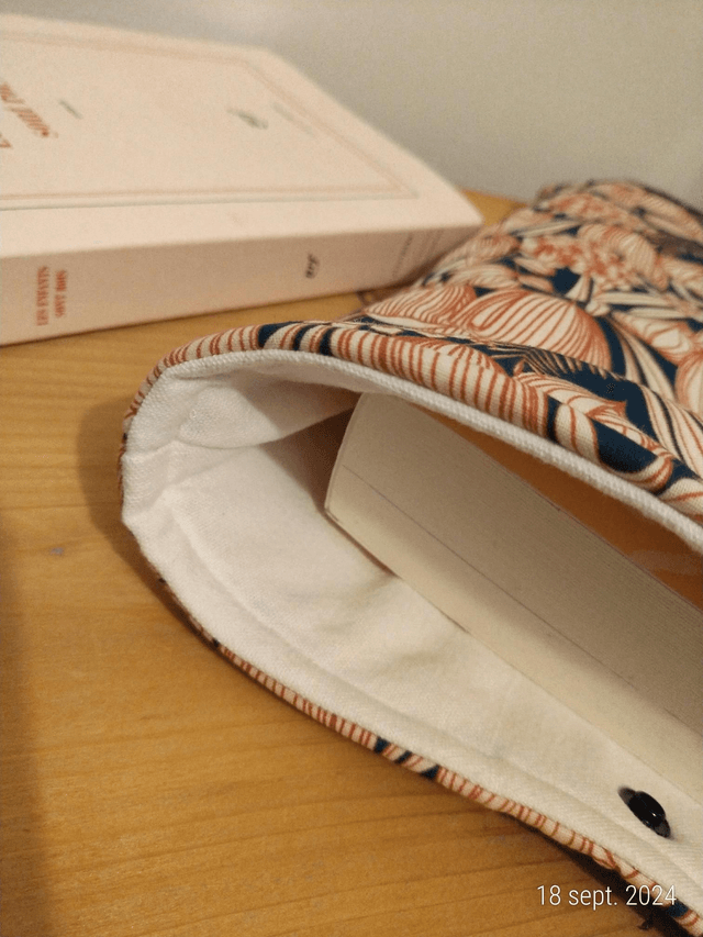 Pochette à livre grand format / tablette 